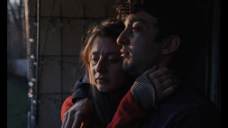 Blonde Haare, Blaues Auge